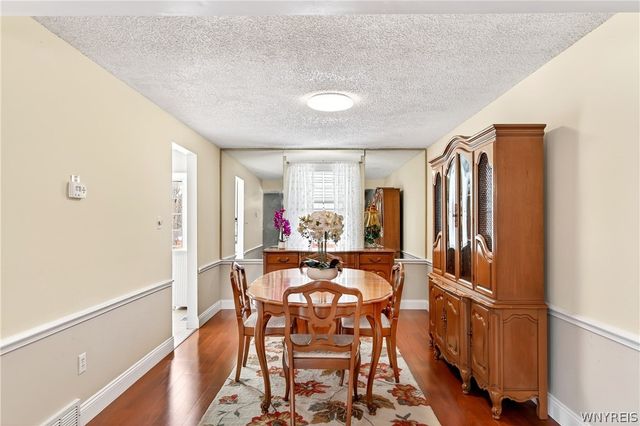 5007 Overlook, Hamburg, NY 14075