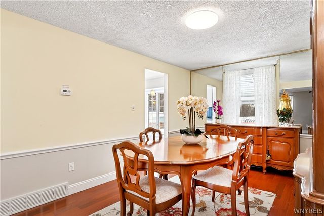 5007 Overlook, Hamburg, NY 14075