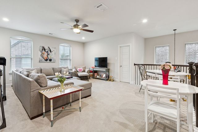 8643 Thorbrush Place, Dallas, TX 75238