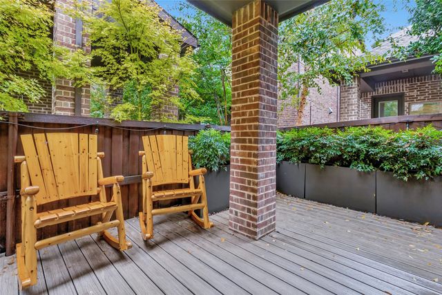 8643 Thorbrush Place, Dallas, TX 75238