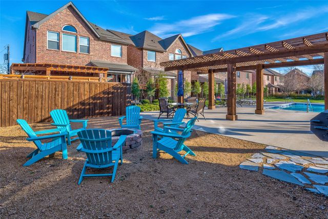 8643 Thorbrush Place, Dallas, TX 75238