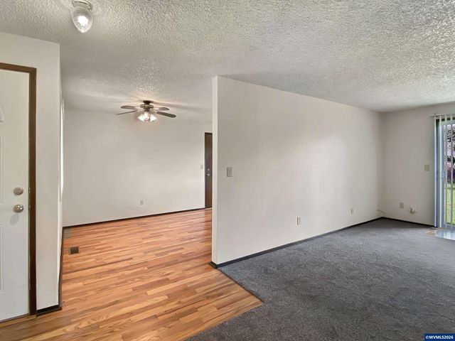 710 NE 5th St, Willamina, OR 97396