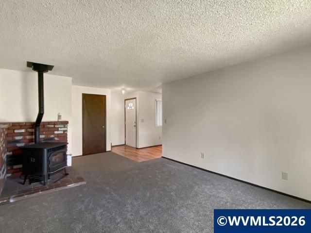 710 NE 5th St, Willamina, OR 97396