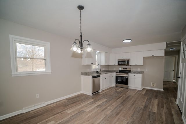 820 N WEST PARK LN, Columbia, MO 65201
