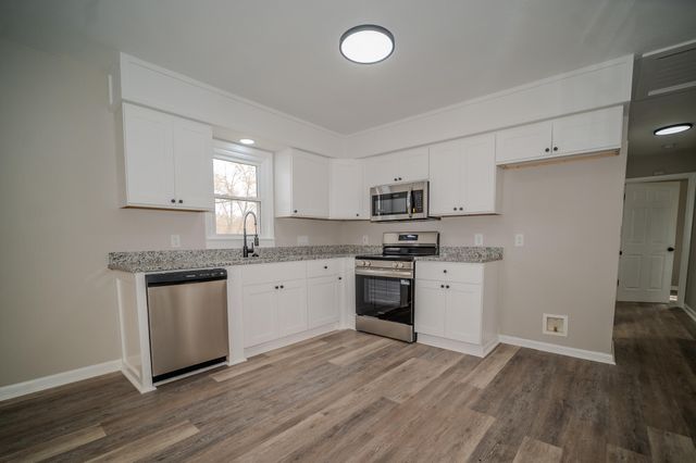 820 N WEST PARK LN, Columbia, MO 65201