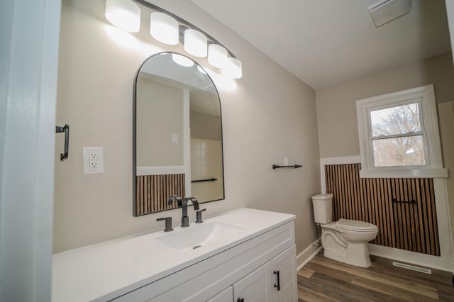 820 N WEST PARK LN, Columbia, MO 65201