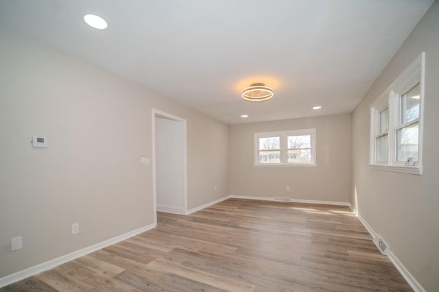 820 N WEST PARK LN, Columbia, MO 65201