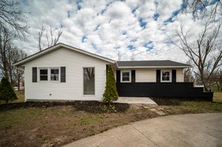 820 N WEST PARK LN, Columbia, MO 65201