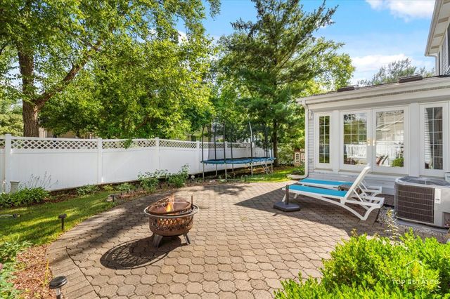 1837 Bangor Lane, Elk Grove Village, IL 60007