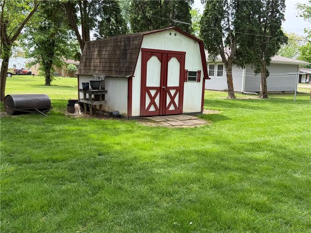 344 Green Acres Drive, Springfield, OH 45504