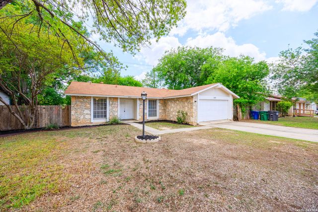 602 SAWTOOTH DR, San Antonio, TX 78245