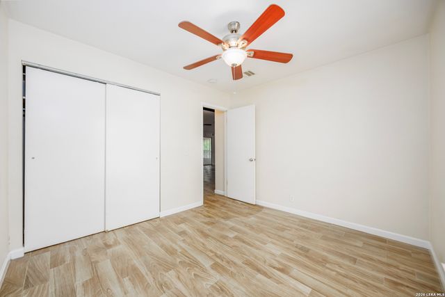 602 SAWTOOTH DR, San Antonio, TX 78245