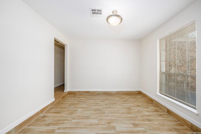 602 SAWTOOTH DR, San Antonio, TX 78245