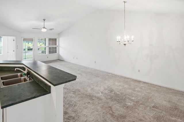 5538 Carolina Way, Burlington, KY 41005