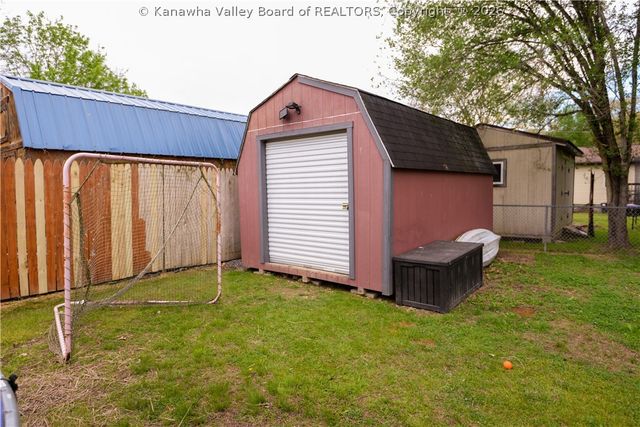 111 Allen Court, Tornado, WV 25202