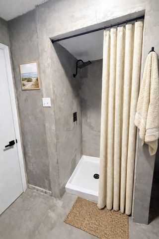 742 Oakwood Trail, Fort Worth, TX 76112