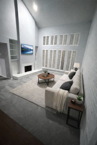 742 Oakwood Trail, Fort Worth, TX 76112