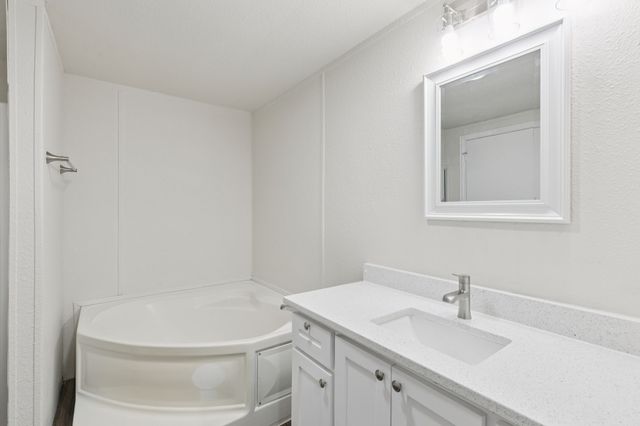 119 Kalinga Drive, Weatherford, TX 76085