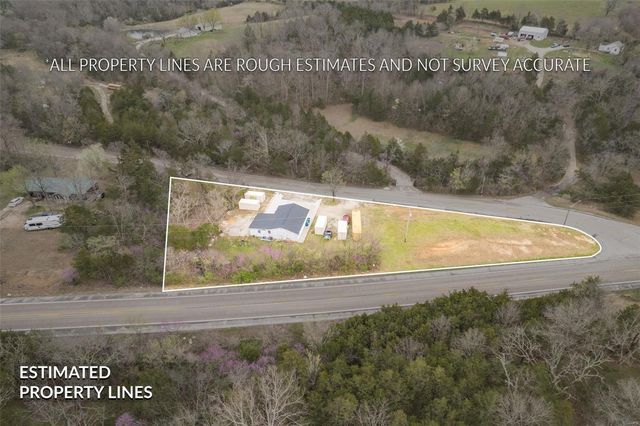 1130 Vineland School Road, De Soto, MO 63020