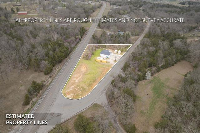 1130 Vineland School Road, De Soto, MO 63020