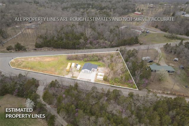 1130 Vineland School Road, De Soto, MO 63020