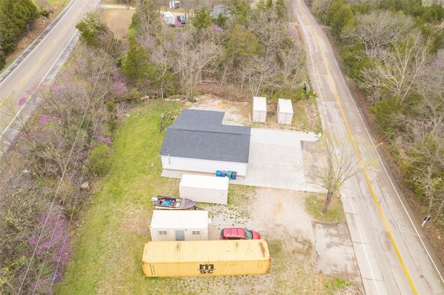 1130 Vineland School Road, De Soto, MO 63020