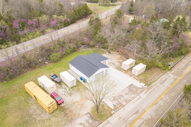 1130 Vineland School Road, De Soto, MO 63020