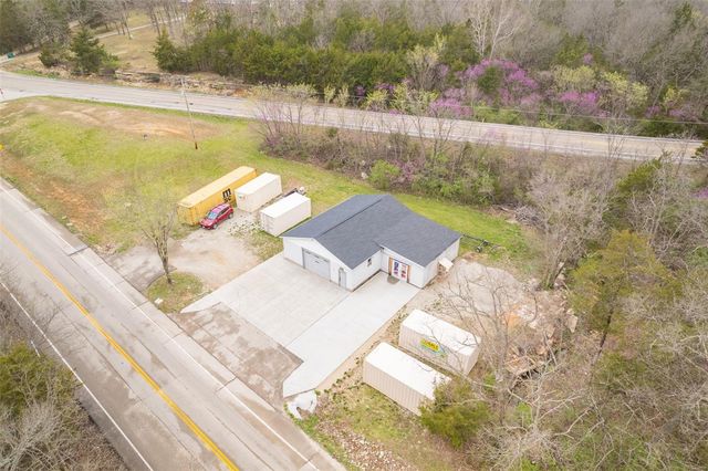 1130 Vineland School Road, De Soto, MO 63020