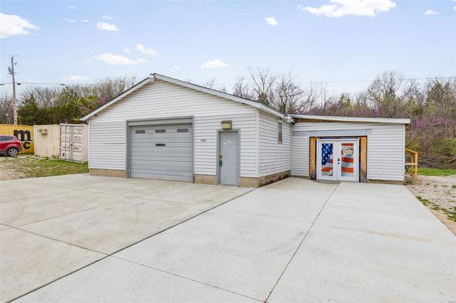 1130 Vineland School Road, De Soto, MO 63020