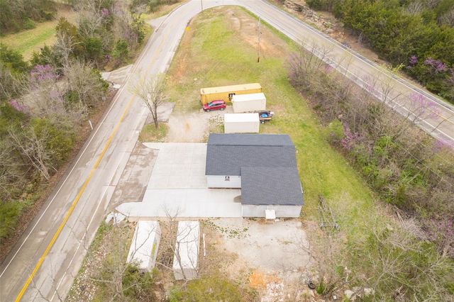 1130 Vineland School Road, De Soto, MO 63020