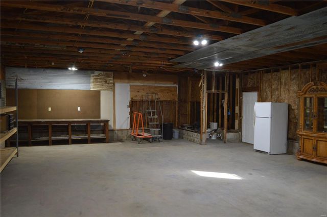 1130 Vineland School Road, De Soto, MO 63020