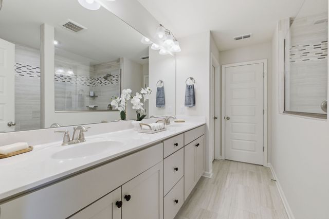 4108 Magnolia Farms Dr, Hermitage, TN 37076