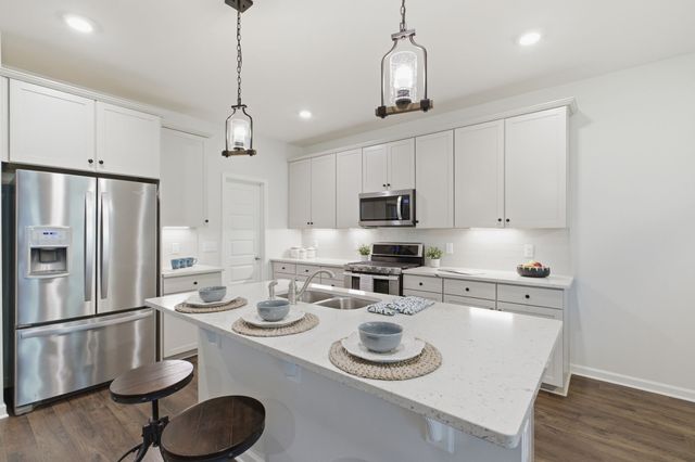 4108 Magnolia Farms Dr, Hermitage, TN 37076