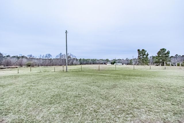 41 Dixie Trail Trail, Lumber Bridge, NC 28357