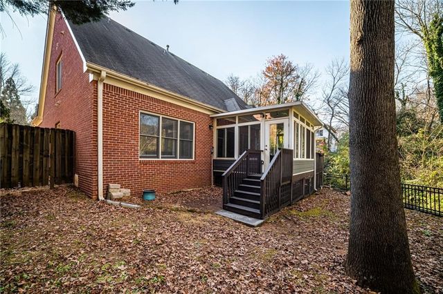 1355 East Gate Court SE, Atlanta, GA 30316