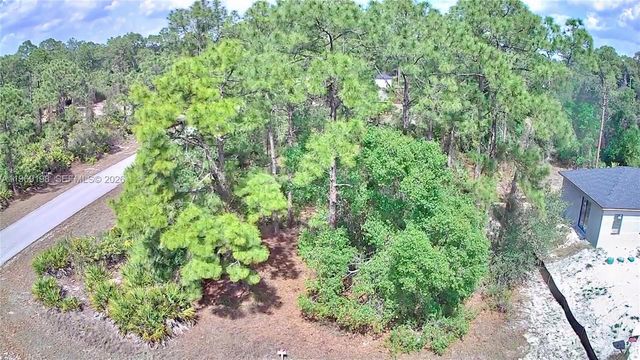 901 E 17th St, Lehigh Acres, FL 33972