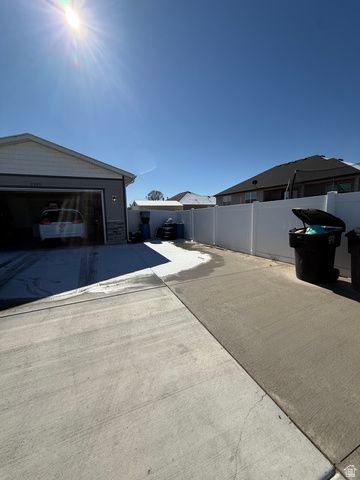 2102 E 1820 S, Naples, UT 84078