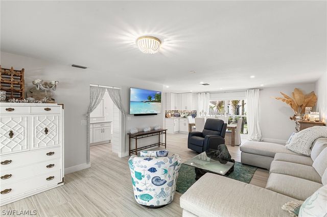 179 Dan River CT, Marco Island, FL 34145