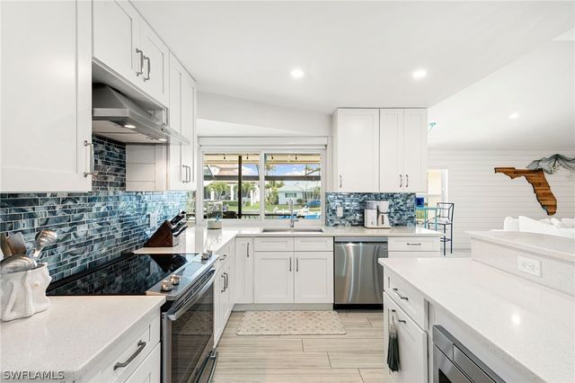 179 Dan River CT, Marco Island, FL 34145