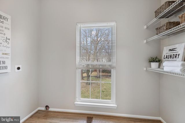 2796 MAPLE RIDGE DR, Woodbridge, VA 22192