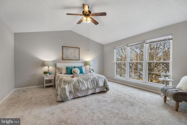 2796 MAPLE RIDGE DR, Woodbridge, VA 22192