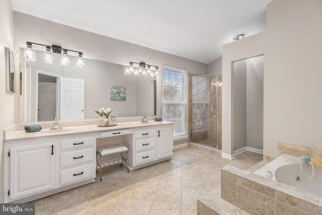 2796 MAPLE RIDGE DR, Woodbridge, VA 22192