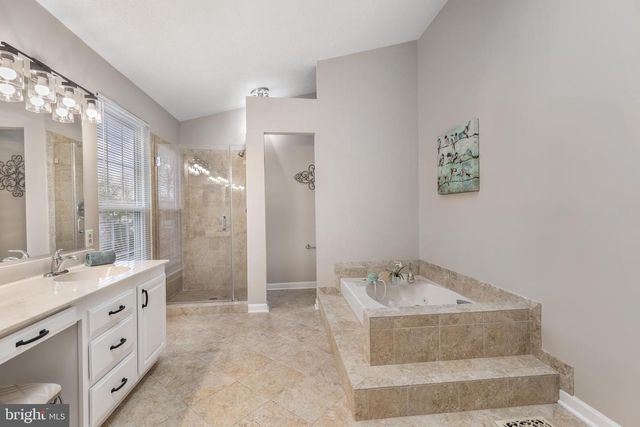 2796 MAPLE RIDGE DR, Woodbridge, VA 22192