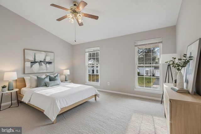 2796 MAPLE RIDGE DR, Woodbridge, VA 22192