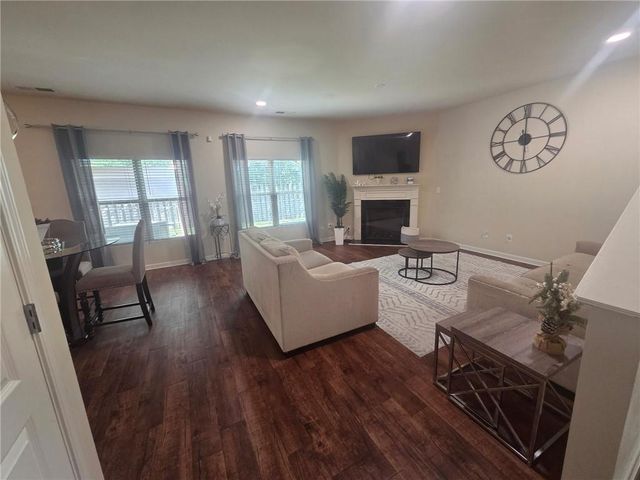 1223 Deadwood Trail, Loganville, GA 30052