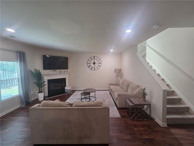 1223 Deadwood Trail, Loganville, GA 30052