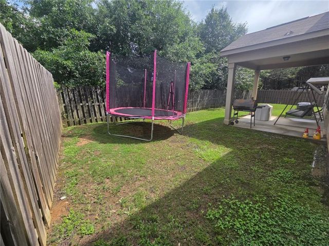 1223 Deadwood Trail, Loganville, GA 30052