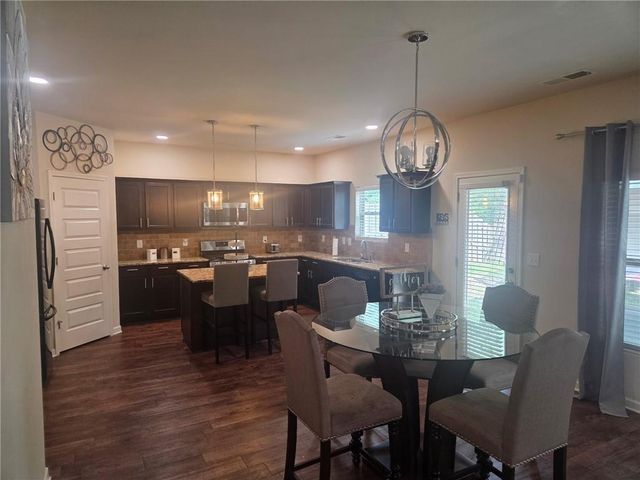 1223 Deadwood Trail, Loganville, GA 30052