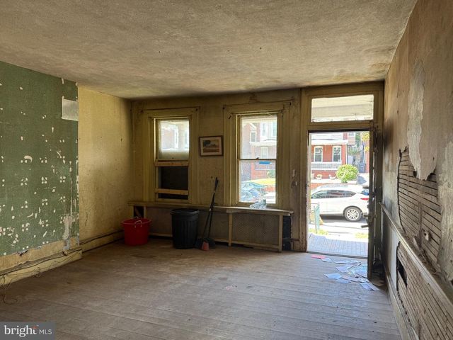 614 N BROOM ST, Wilmington, DE 19805