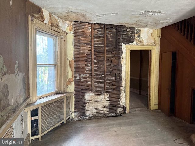 614 N BROOM ST, Wilmington, DE 19805
